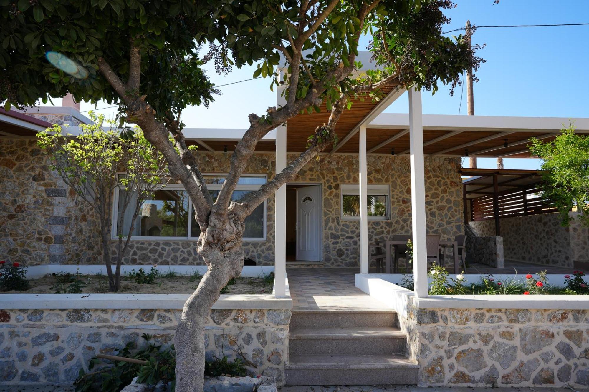 Appartamento Katerinas Garden Kámpos Esterno foto